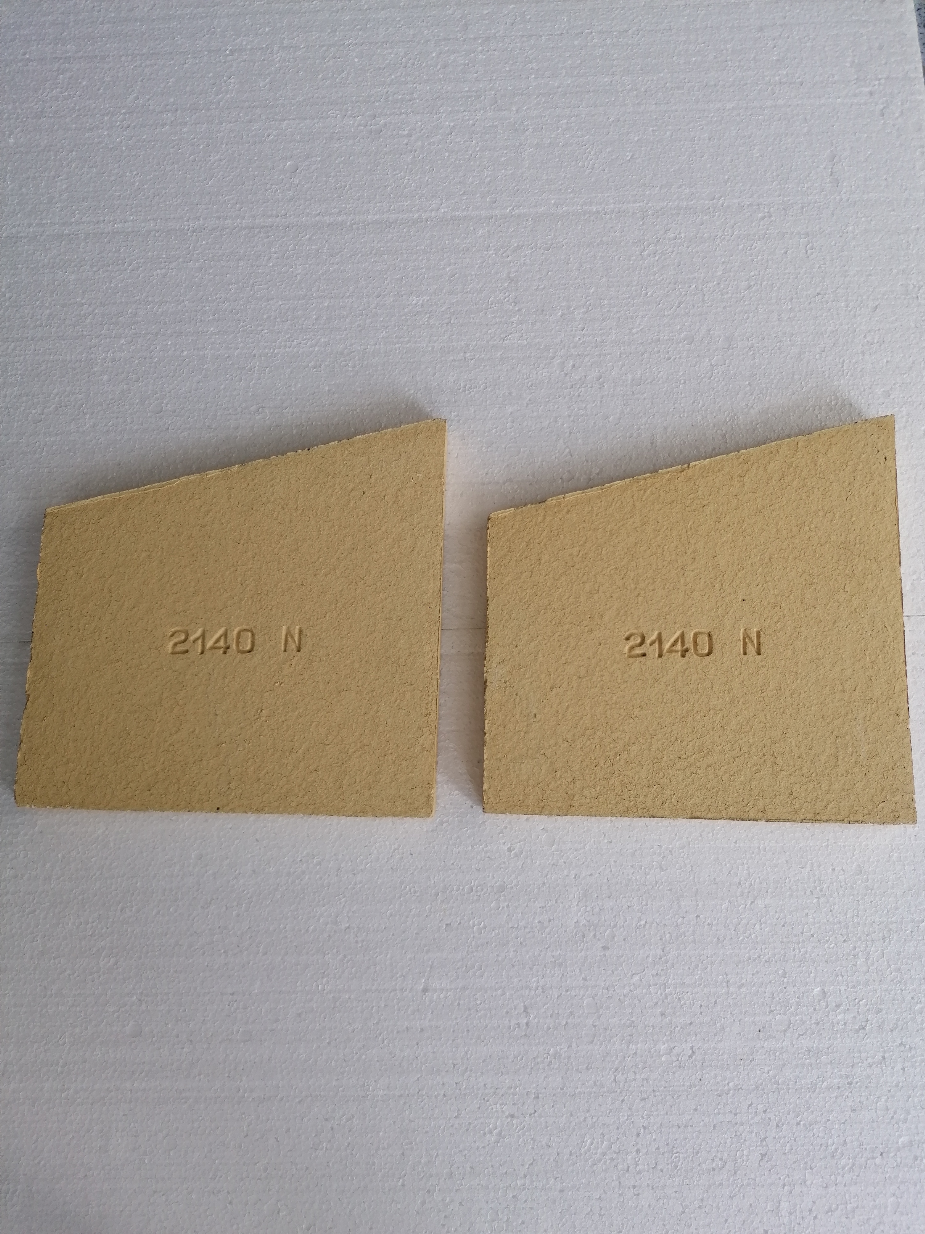 Seitensteine li/re 2140 mit Tertiärluft